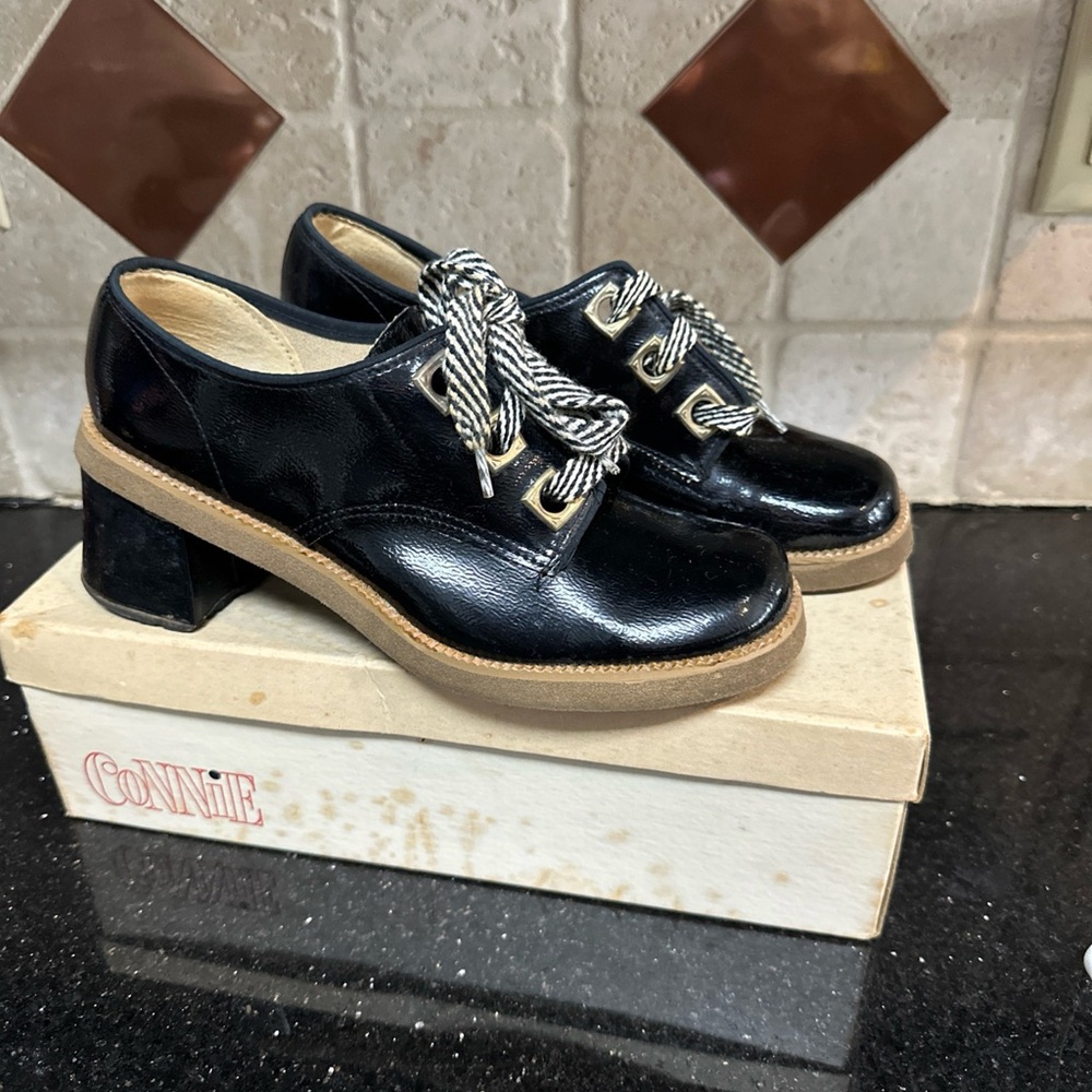 1970’s Vintage Oxford Platform Heel